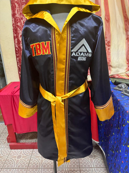 Uniforme de Pelea ADAMS Incluye Bata y Shorts